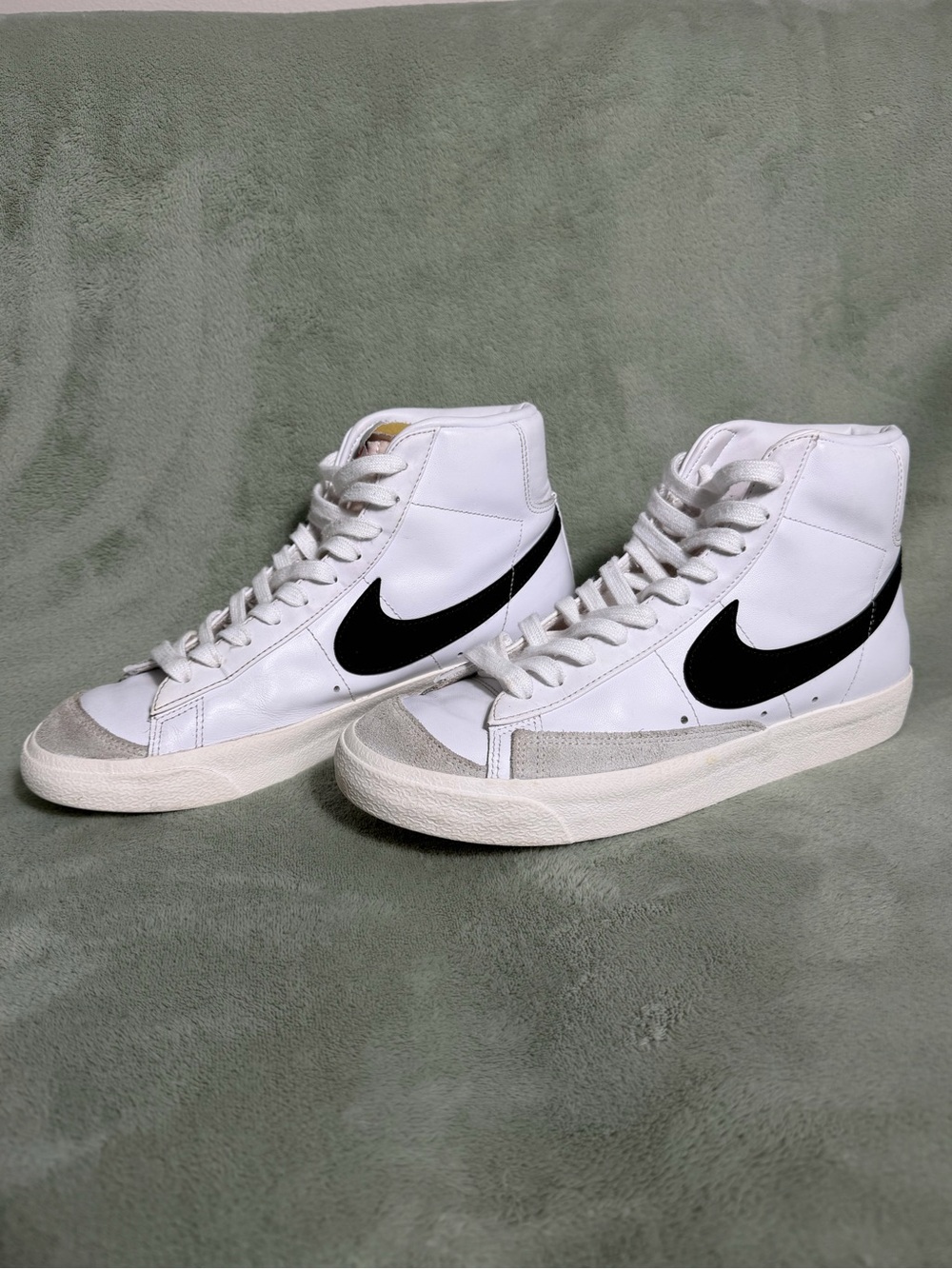 Nike Blazer Mid '77 Vintage (White/Black) Women’s